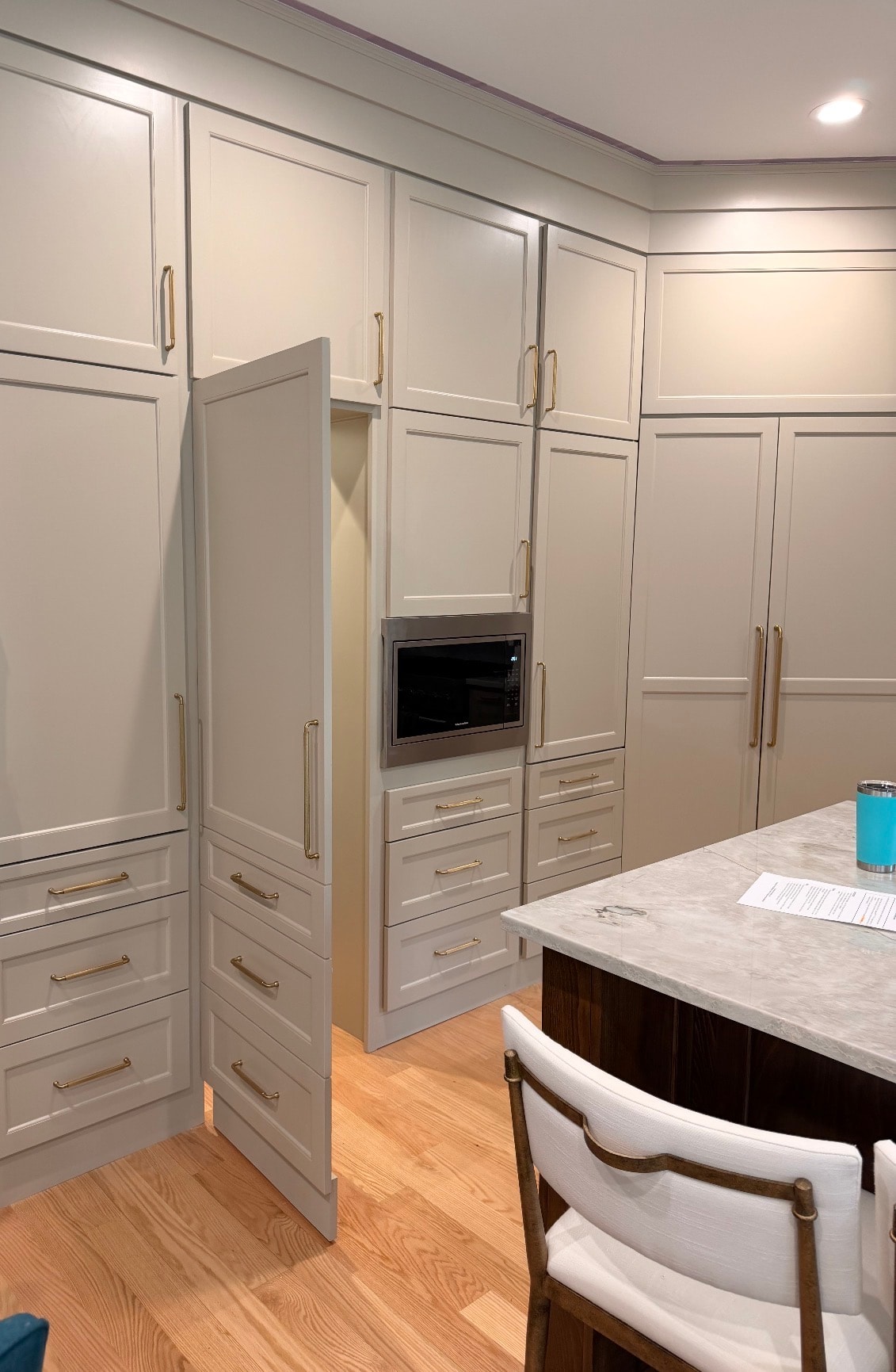Cabinet door hardware detail