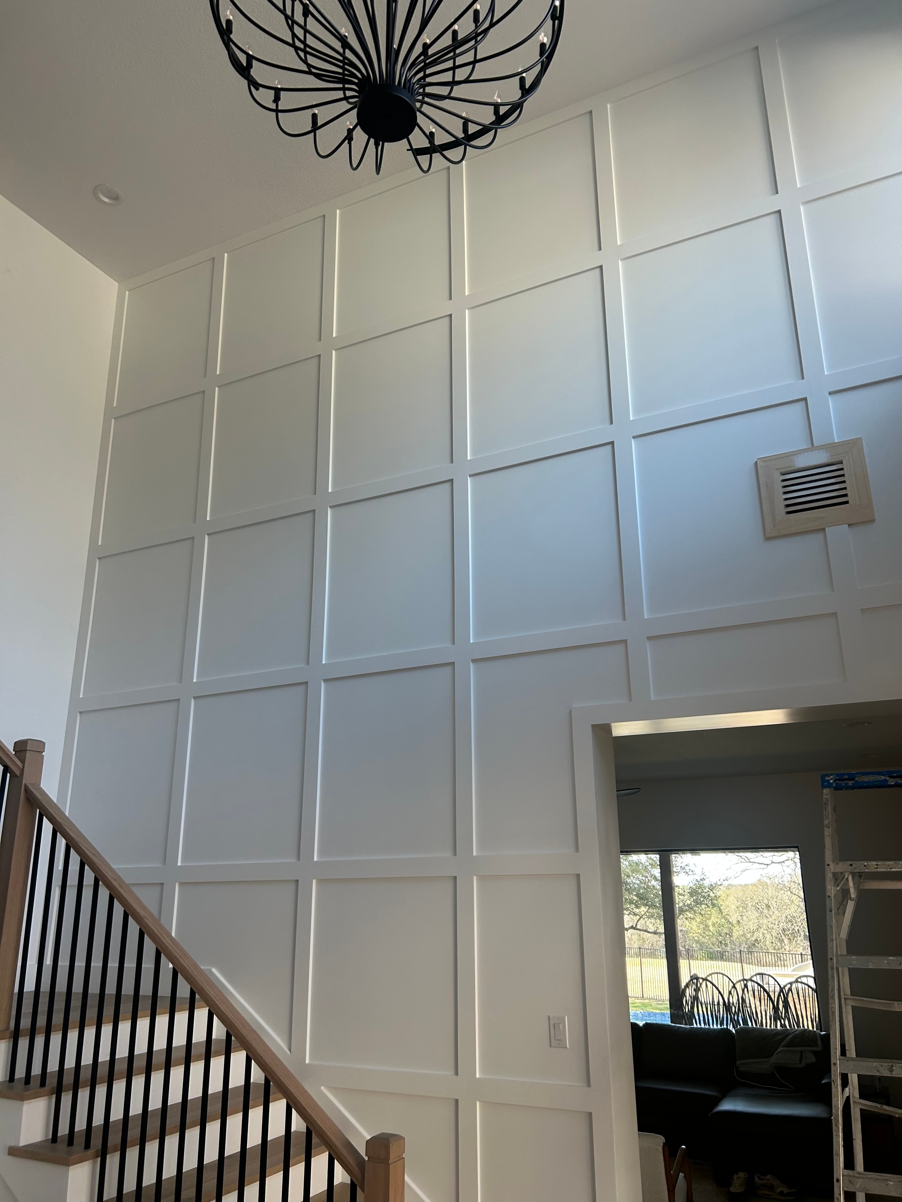 Floor to Ceiling Panel Wall